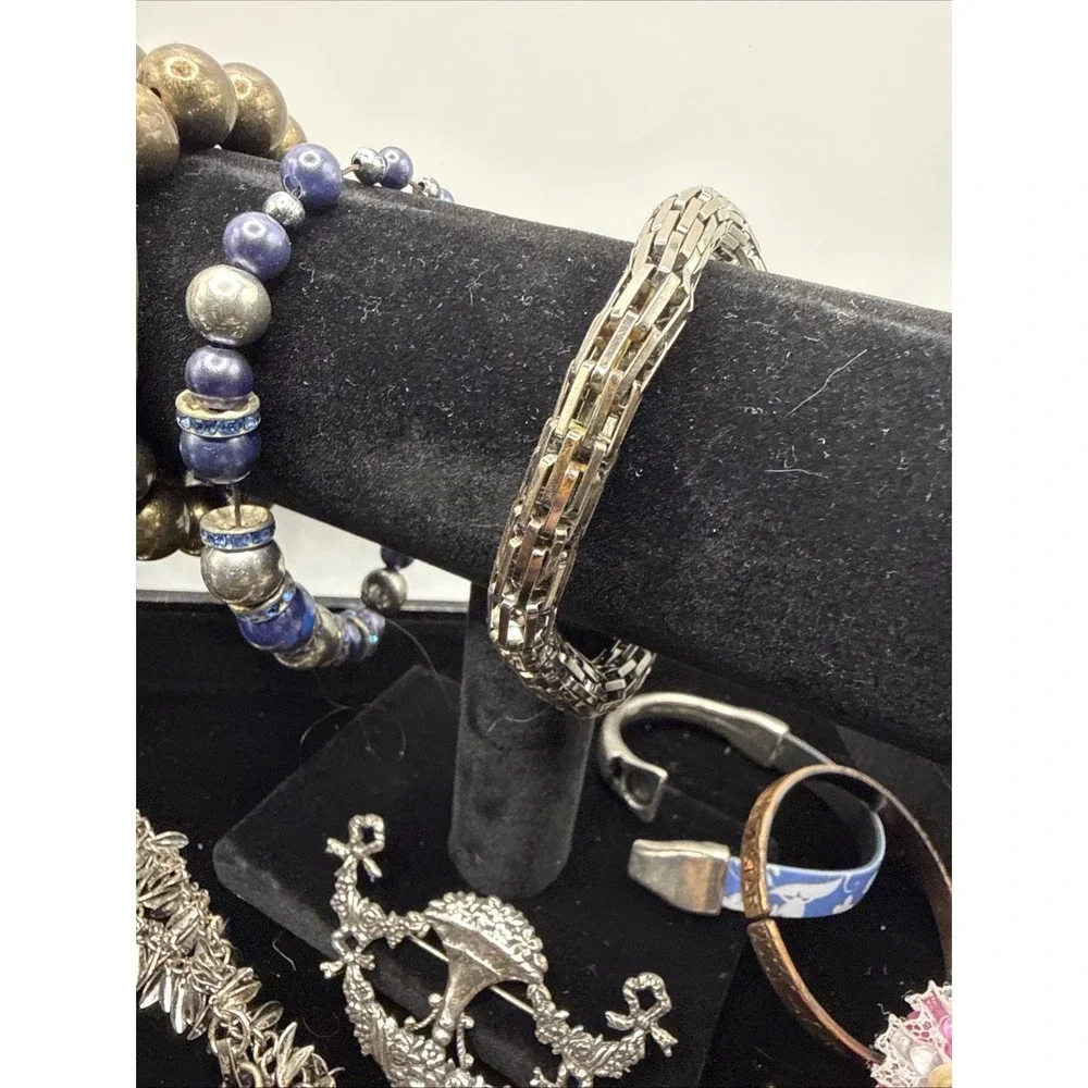 Vintage Lot of 15‎ Necklaces, Bracelets, Earrings And/or Brooches See Pics
